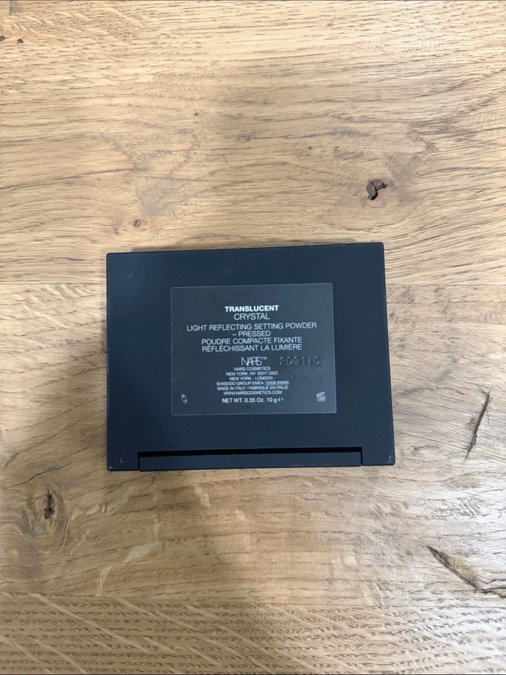 NARS TRANSLUCENT powder Black Compact with White Logo